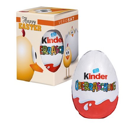 Kinder-Überraschungs-Ei in Verpackung mit Werbung