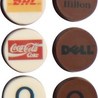 Schokolade mit essbarem Logo