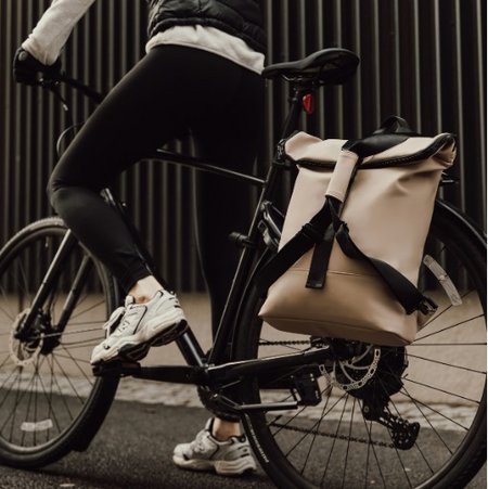 Beige VINGA Baltimore Fahrradtasche mit Logo