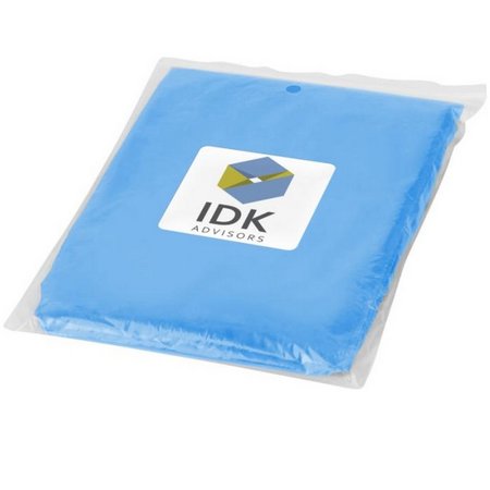 Blauer Regenponcho mit Werbung