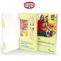 Dr. Oetker Tassenpudding in Faltkartonage mit eigenem Logo