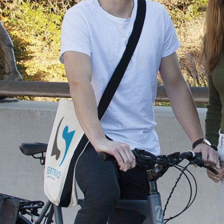 Umhängetasche HAMBURG 30 x 37 x 10 cm Canvas mit Tragegurt und Flaschenhalter mit eigenem Logo