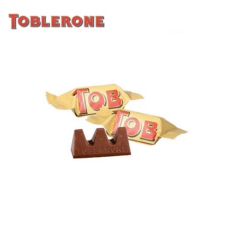 Füllung Adventskalender mit Toblerone Milchschokolade Inlay aus Papierfaser mit Logo