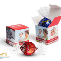 Lindt Lindor Kugel im Werbewürfel